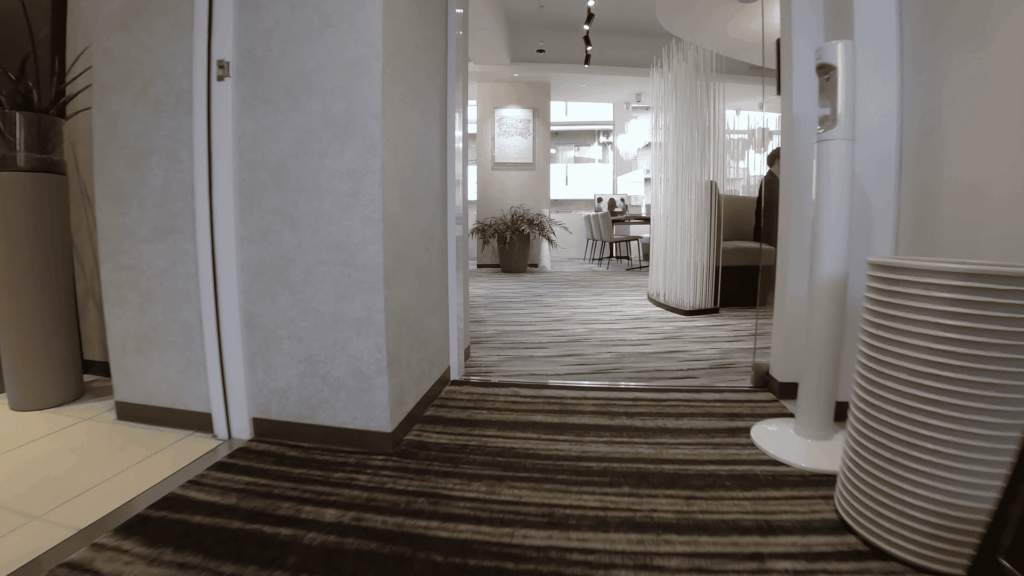 入口からFPVで回る1