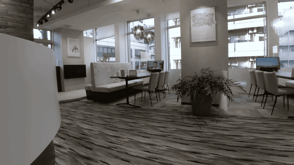 入口からFPVで回る3