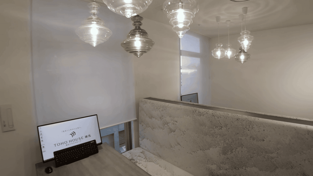 入口からFPVで回る6