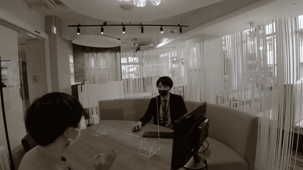 入口からFPVで回る8